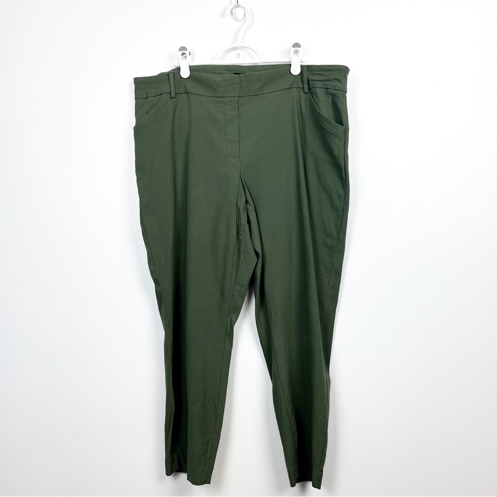 Reitman's Stretchy Green Ladies Pants